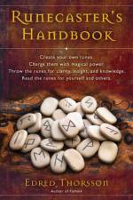 The Runecaster's Handbook af Edred Thorsson