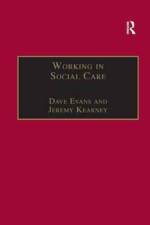 Working in Social Care af Dave Evans