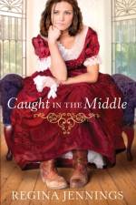 Caught In The Middle af R Jennings