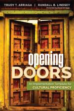 Opening Doors af Trudy Tuttle Arriaga