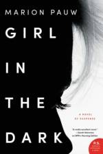 Girl in the Dark af Marion Pauw