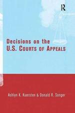 Decisions on the U.S. Courts of Appeals af Ashlyn Kuersten