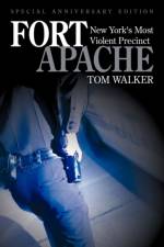 Fort Apache af Trinity College Dublin Tom (Ussher Assistant Professor in Irish Writing) Walker