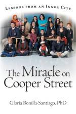 Miracle on Cooper Street af Gloria