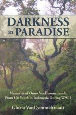 Darkness in Paradise af Gloria VanDemmeltraadt