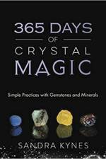 365 Days of Crystal Magic af Sandra Kynes