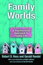 Family Worlds af Gerald Handel