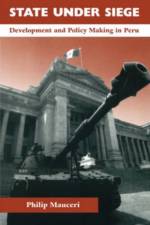 State Under Siege af Philip Mauceri