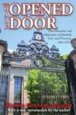The Half-Opened Door af Marcia Synnott