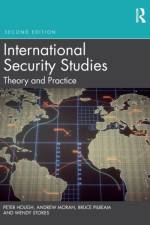 International Security Studies af Peter (University of Middlesex Hough