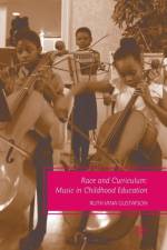 Race and Curriculum af R. Gustafson