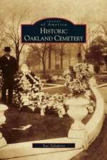 Historic Oakland Cemetery af Tevi Talliaferro