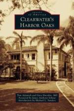 Clearwater's Harbor Oaks af Tom Adamich
