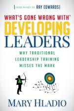 Developing Leaders af Mary Hladio