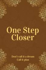 One Step Closer af Olya Golyk
