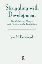 Struggling With Development af Lynn Kwiatkowski