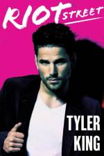 Riot Street af Tyler King