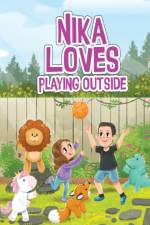 Nika Loves Playing Outside af Veronika Lily