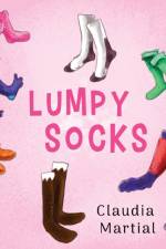 Lumpy Socks af Claudia Martial