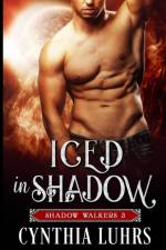 Iced in Shadow af Cynthia Luhrs