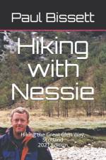Hiking with Nessie af Paul Bissett