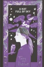 A Hat Full of Sky af Terry Pratchett