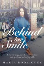 Behind her Smile af María Rodríguez