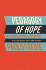 Pedagogy of Hope af . Paulo Freire