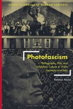 Photofascism af Vanessa (Southern New Hampshire University Rocco