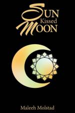 Sun Kissed Moon af Maleeh Molstad