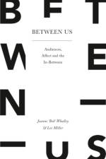 Between Us af Joanne 'Bob' Whalley