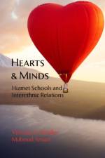 Hearts and Minds af Vincent N Parrillo