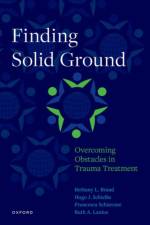 Finding Solid Ground: Overcoming Obstacles in Trauma Treatment af Bethany L. (Professor of Clinical Psychology Brand