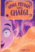 Small Medium Takes Charge af Joanne Levy