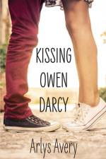 Kissing Owen Darcy af Arlys Avery