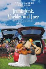 Trunk Junk, Marbles and Lace af Kay Coop