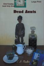 Dead Aunts af C. D. Moulton