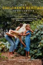 The Children's Heritage Sourcebook af Ashley Moore