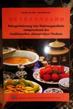 Kategorisierung von Nahrungsmitteln entsprechend der traditionellen chinesischen Medizin (TCM) af Frank Behrendt