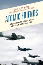 Atomic Friends af Zachary Keck
