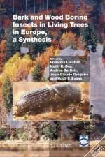 Bark and Wood Boring Insects in Living Trees in Europe, a Synthesis af Hugh F. Evans