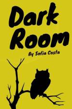 Dark Room af Sofia Costa