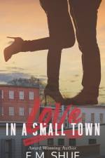 Love in a Small Town af Nadine Winningham