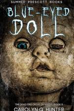 Blue Eyed Doll af Carolyn Q Hunter
