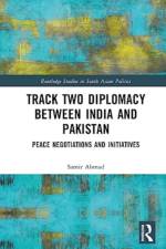 Track Two Diplomacy Between India and Pakistan af Samir (Gandhi Memorial College Ahmad