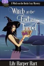 Witch at the End of the Tunnel af Lily Harper Hart