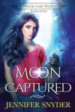 Moon Captured af Jennifer Snyder