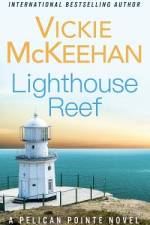 Lighthouse Reef af Vickie McKeehan