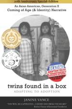 Twins Found in a Box af Janine Vance