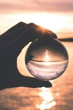 Crystal Ball af Aida Mandic